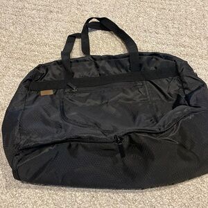 Brookstone Black Nylon Gym Duffel Bag Packable New